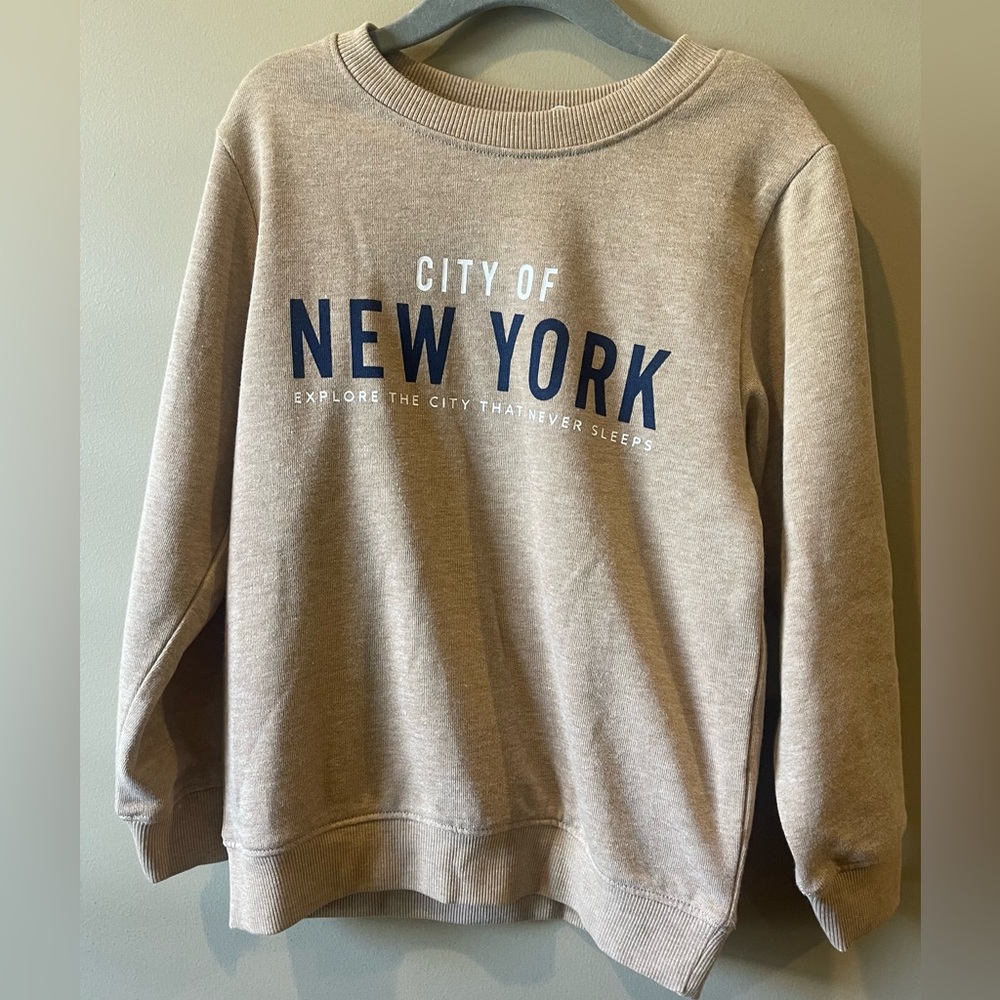 H&M Boys New York Sweatshirt - NWOT - 4-6Y